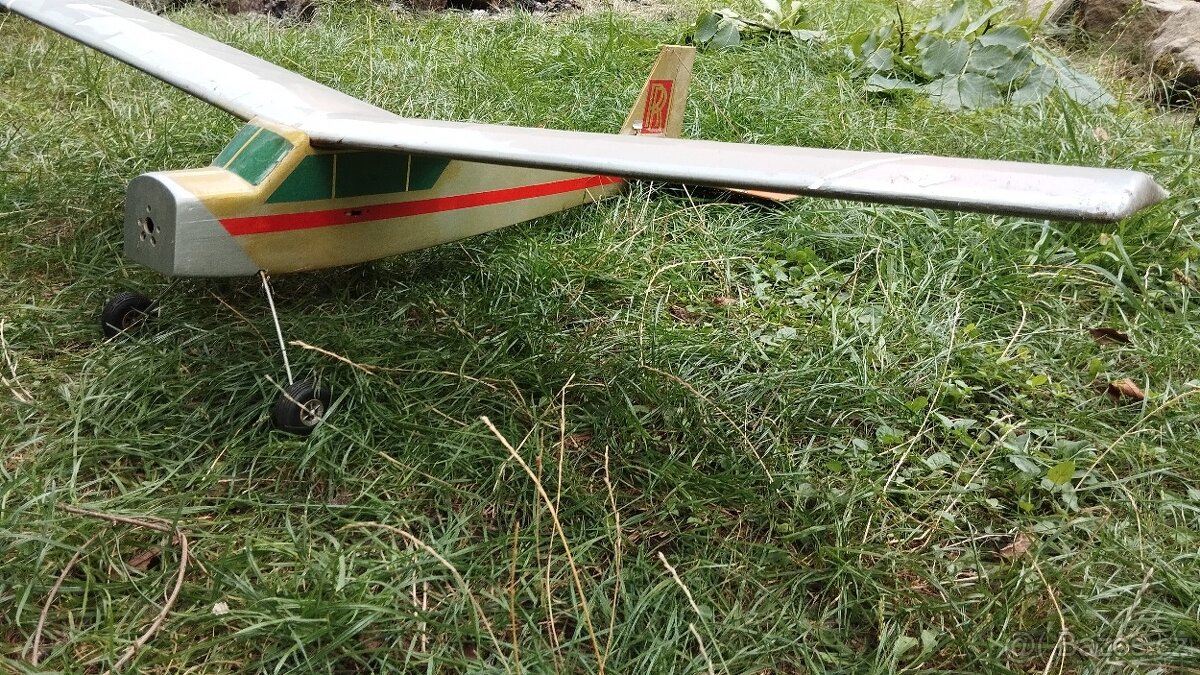 Modely letadel různé, převážně větroně - 5