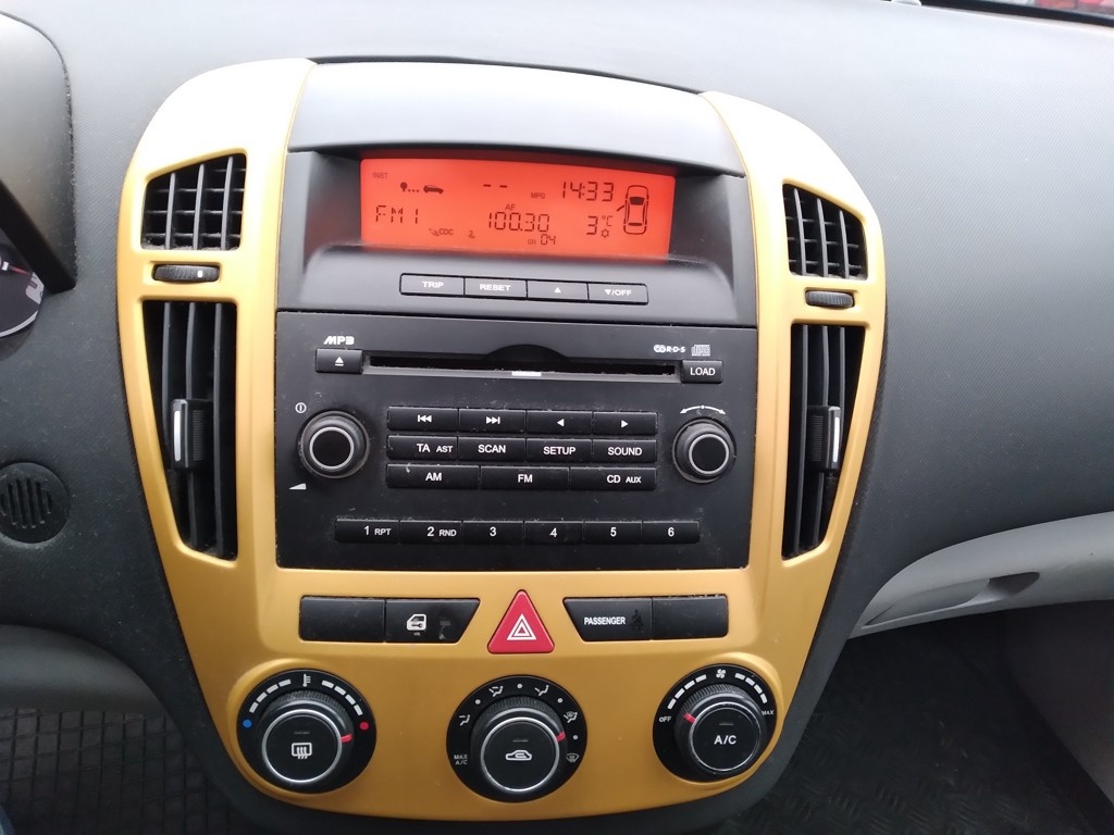 KIA CEED 1.4 16V KLIMA,ČR - 5