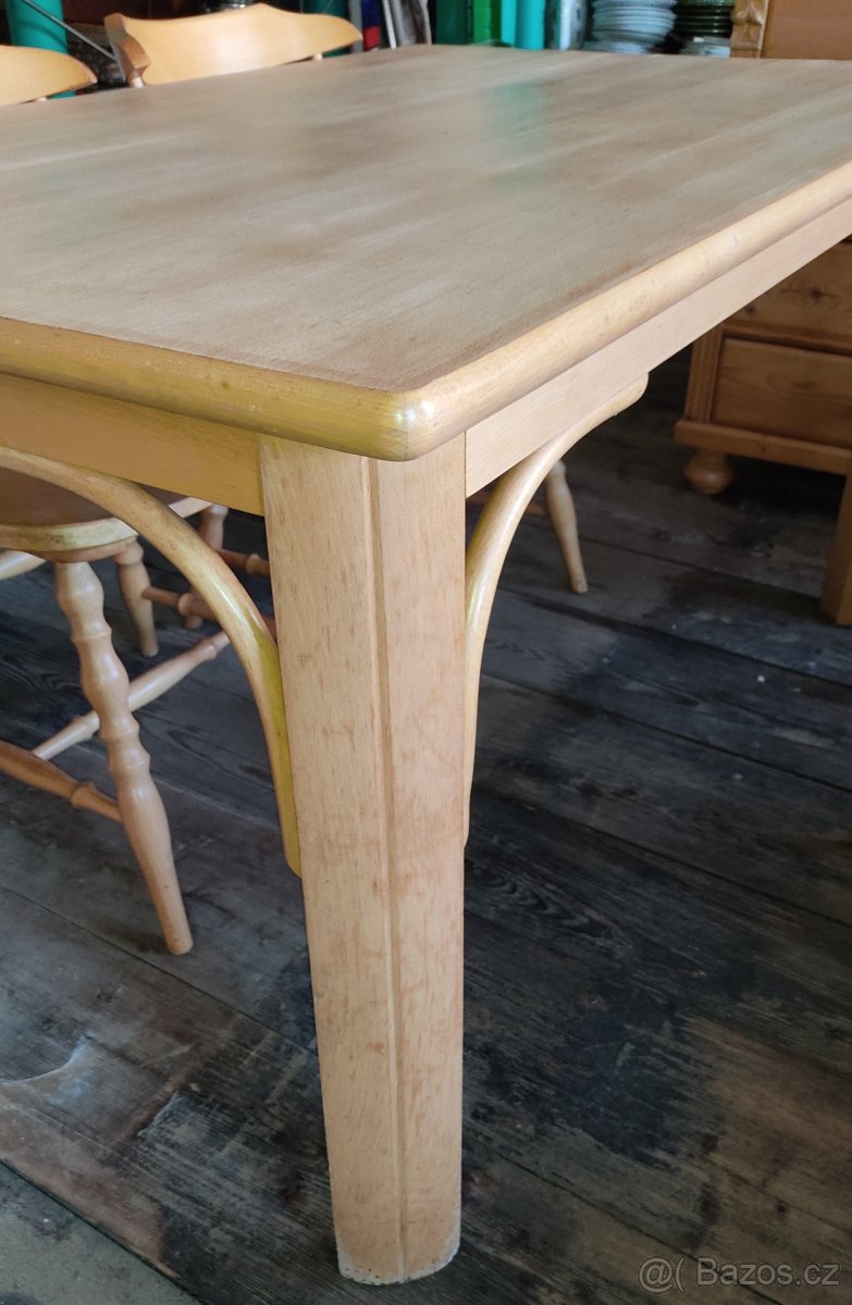 Dubový stůl se 4 židlemi - 5