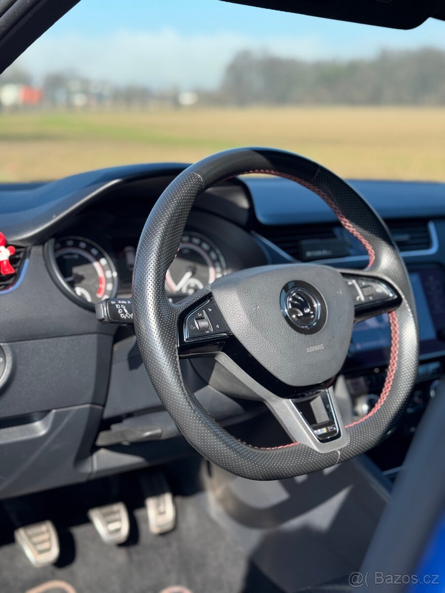 ŠKODA OCTAVIA 3 RS - 135KW - 5