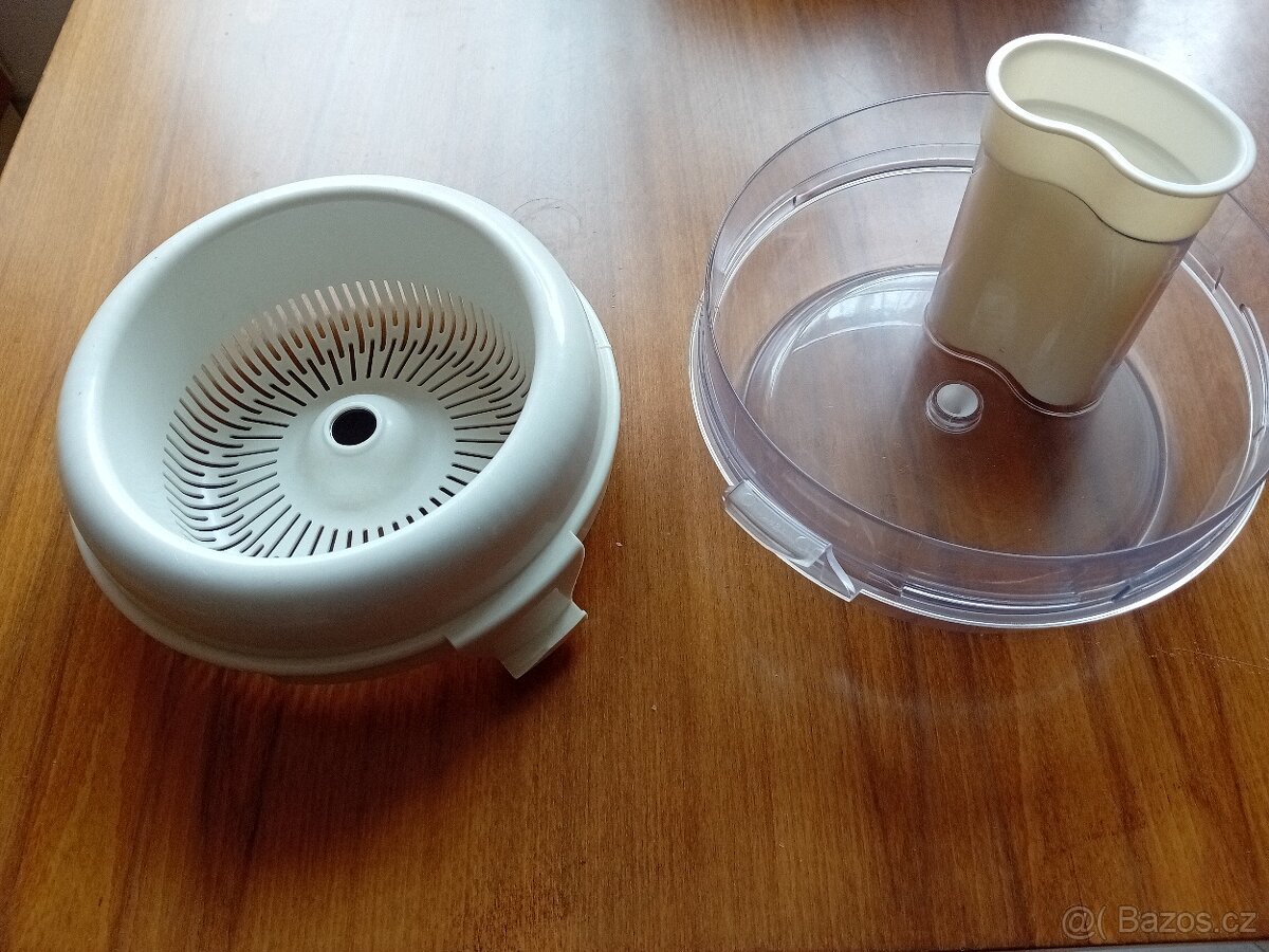 KUCHYŇSKÝ ROBOT PHILIPS Essence - 5