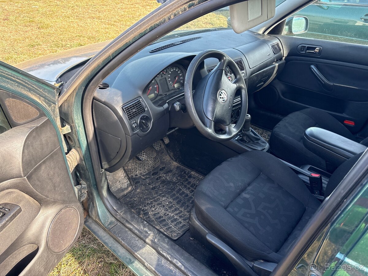 VW Golf 4 1.4 16v - 5