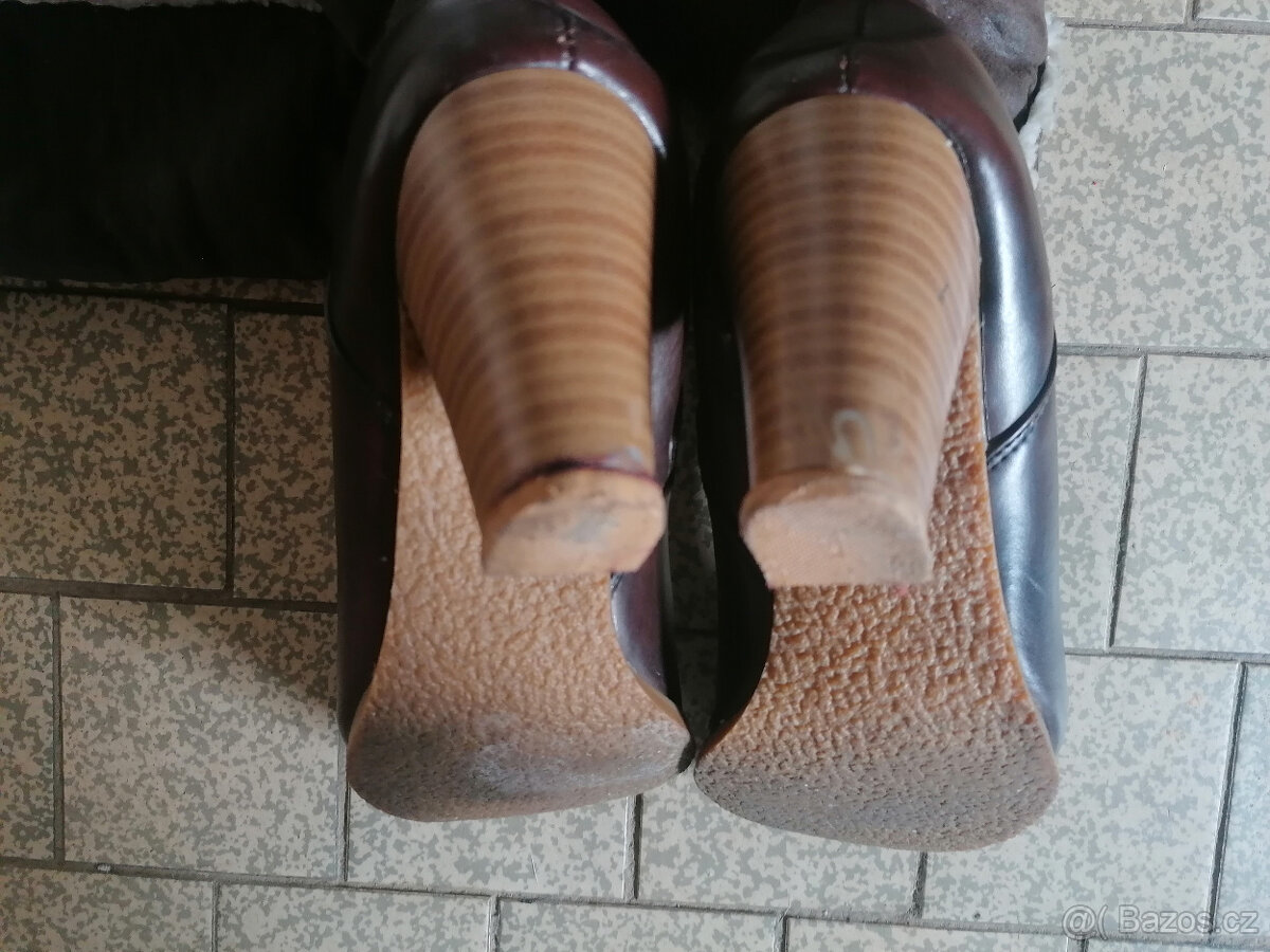 Hnědé kozačky - 5