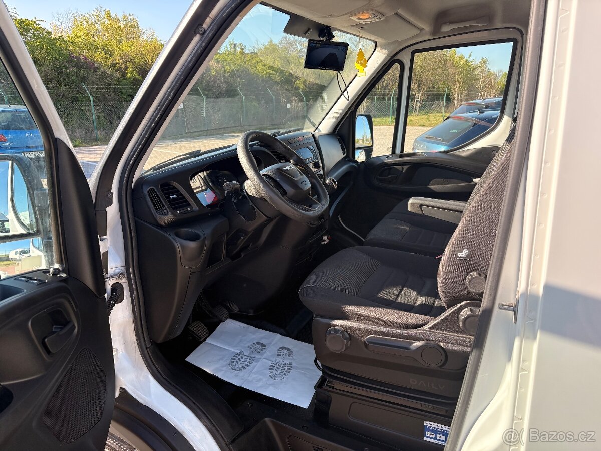 Prodám Iveco Daily 2022 - 5