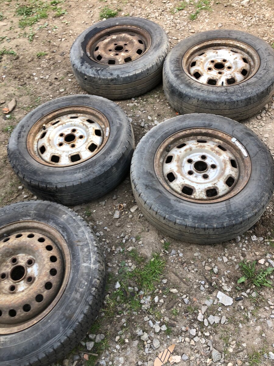 Kola VW T4 R15C - 5