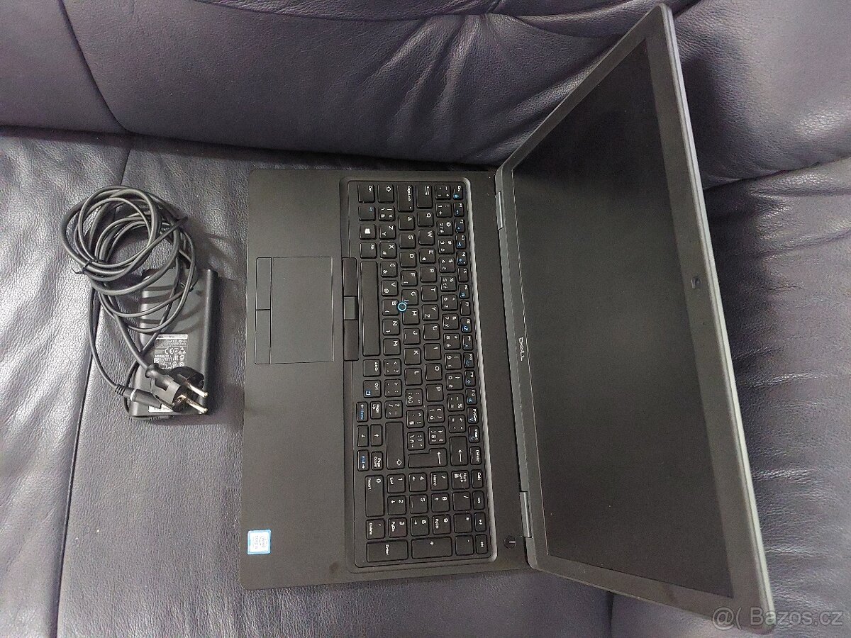 Notebook Dell, Core i5, 8 GB/250 GB, nabíječka - 5