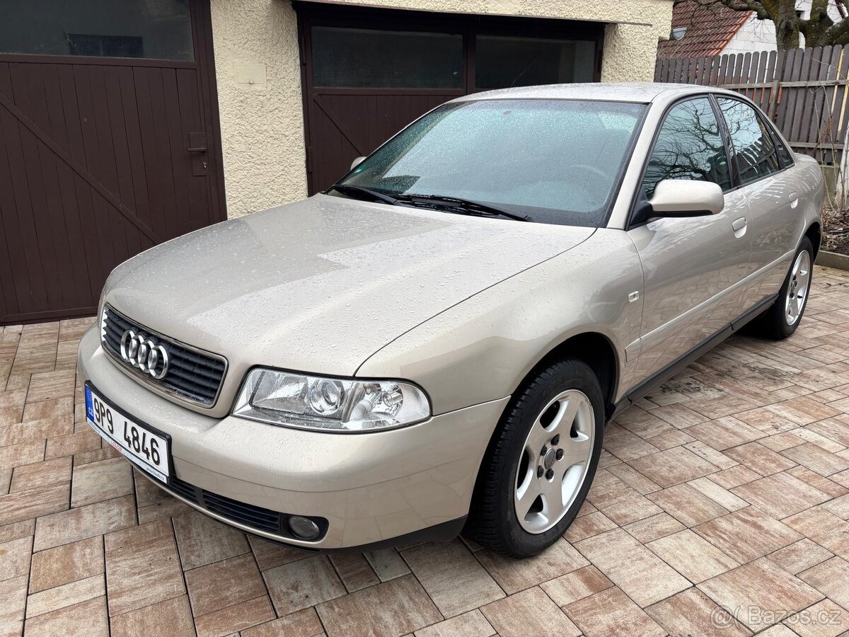Audi A4 (B4) 1.6i r.v.2000 pouze 116.600km - 5