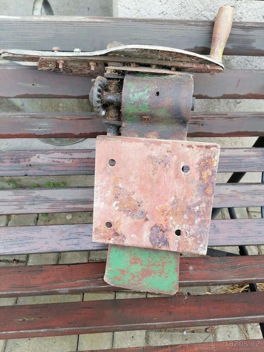 Řezačka kopřiv - 5