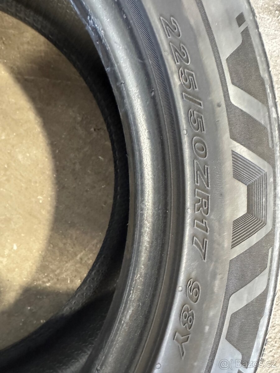 Nexen 225/50r17 - 5