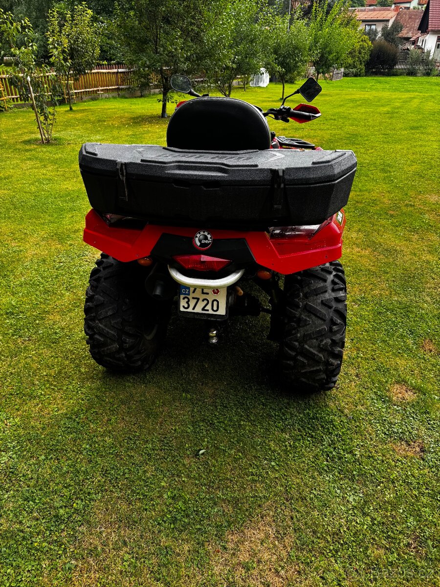 Can-am outlander 800