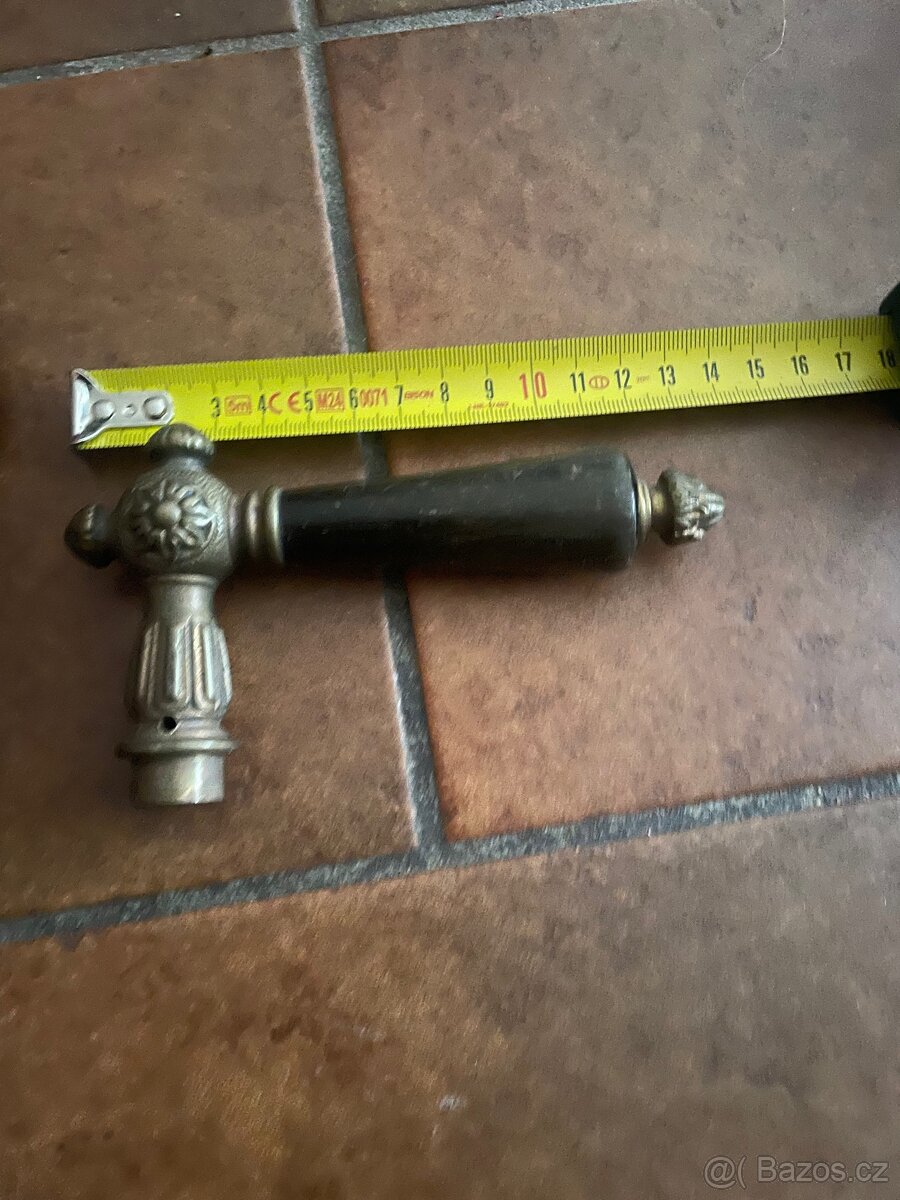 Dveřní kováni - 5