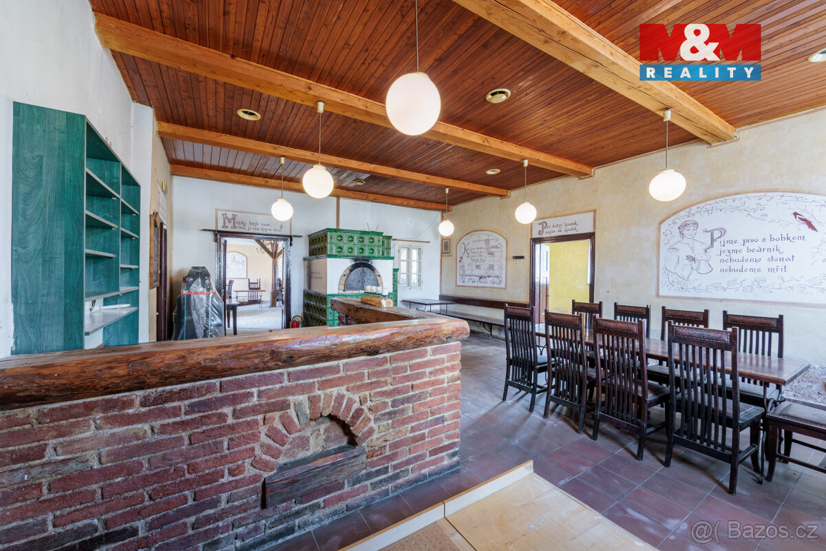 Prodej rodinného domu 500 m², Mlečice - 5