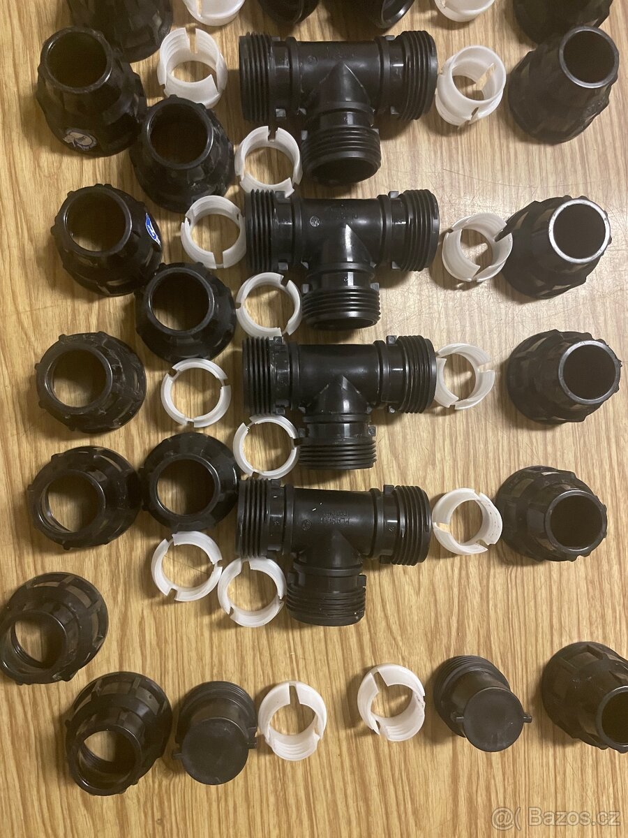 Plastové spojky - 5