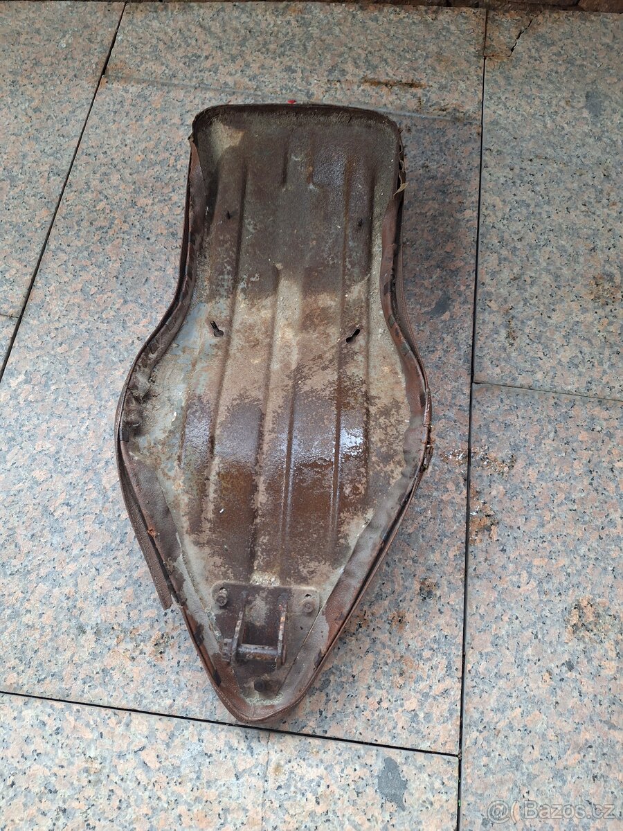 Jawa 500 - sedlo - 5