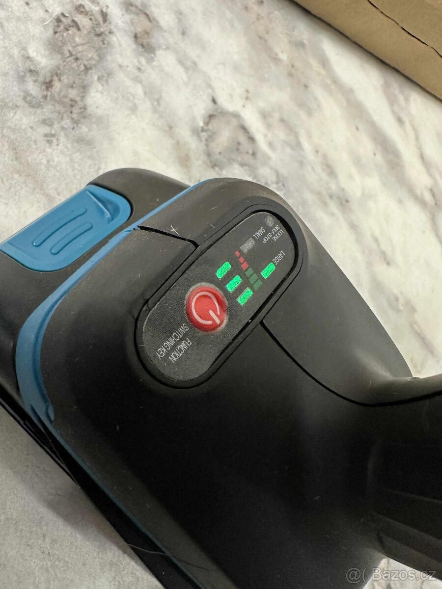 Aku rázový utahovák (588) - 5