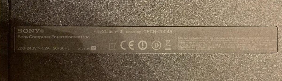 Playstation 3 Slim + 2 ovladače + 15 her - 5