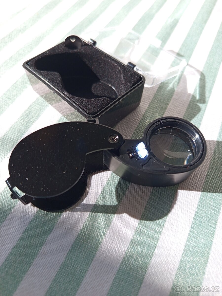 Kovová zlatnická / hodinářská / numismatická lupa LED - 5