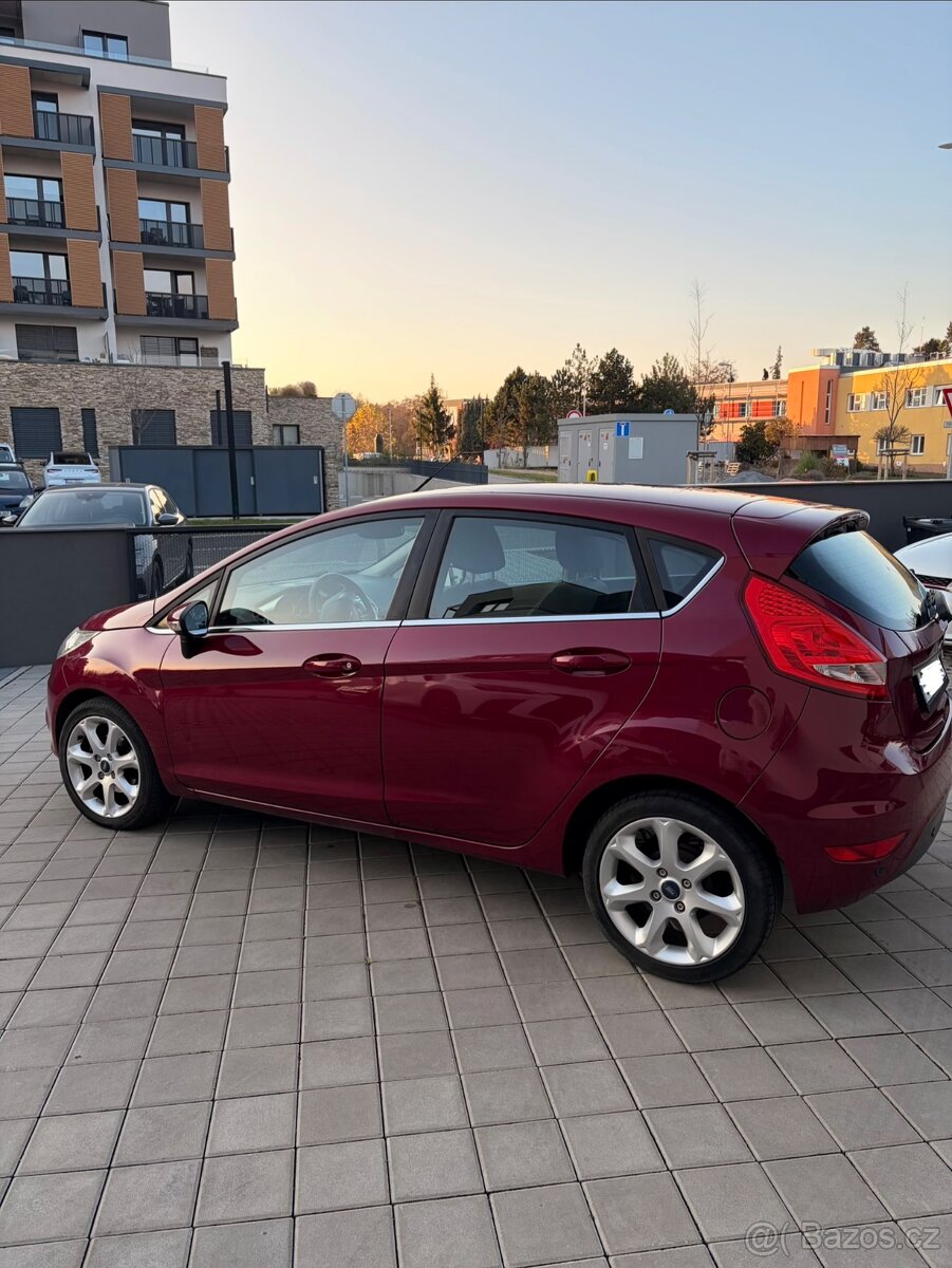 Ford Fiesta 1.2i 60 kW - 5