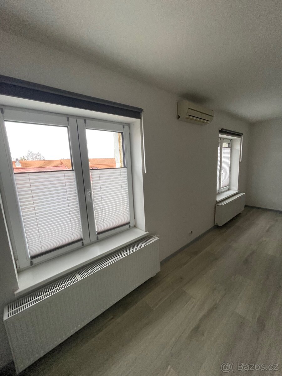 Pronájem 1+kk Trhové Sviny - 5