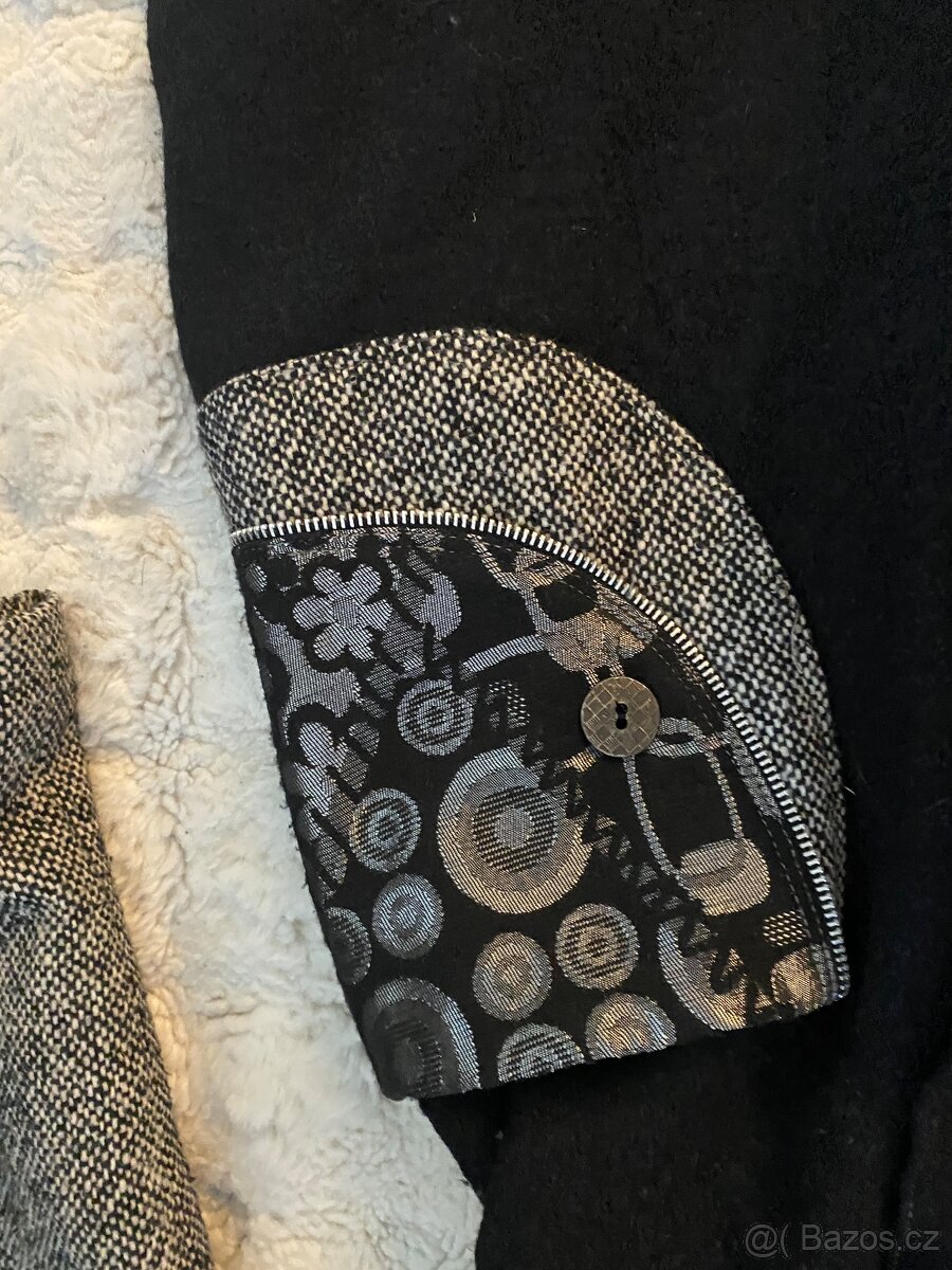 Desigual tvidovy kasmirovy vlneny cerny kabat 38 - 5