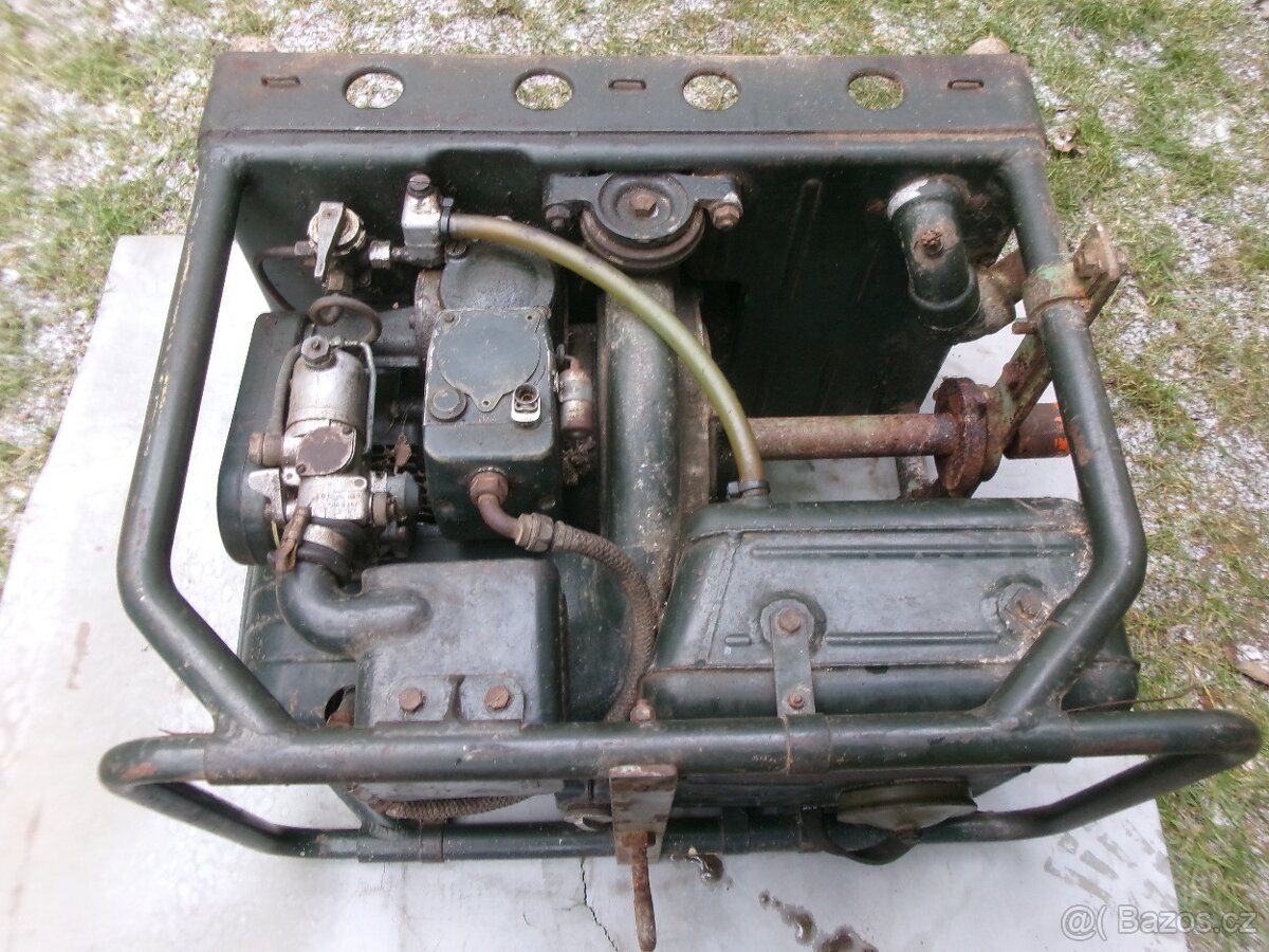 prodám různé hasičské vybavení, autosoučástky, plechové nádr - 5