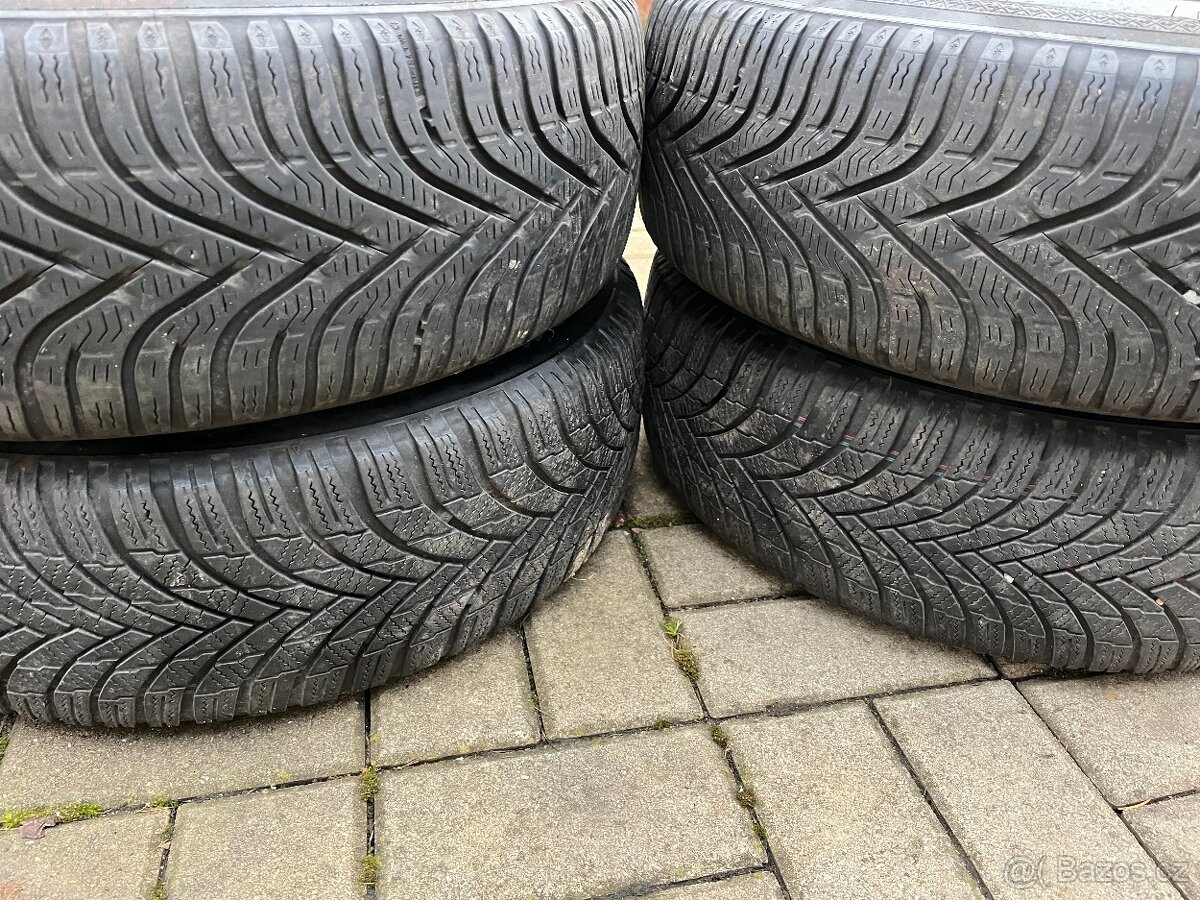 4x plechové disky 5x100 R15, zimní pneu 70% - 5