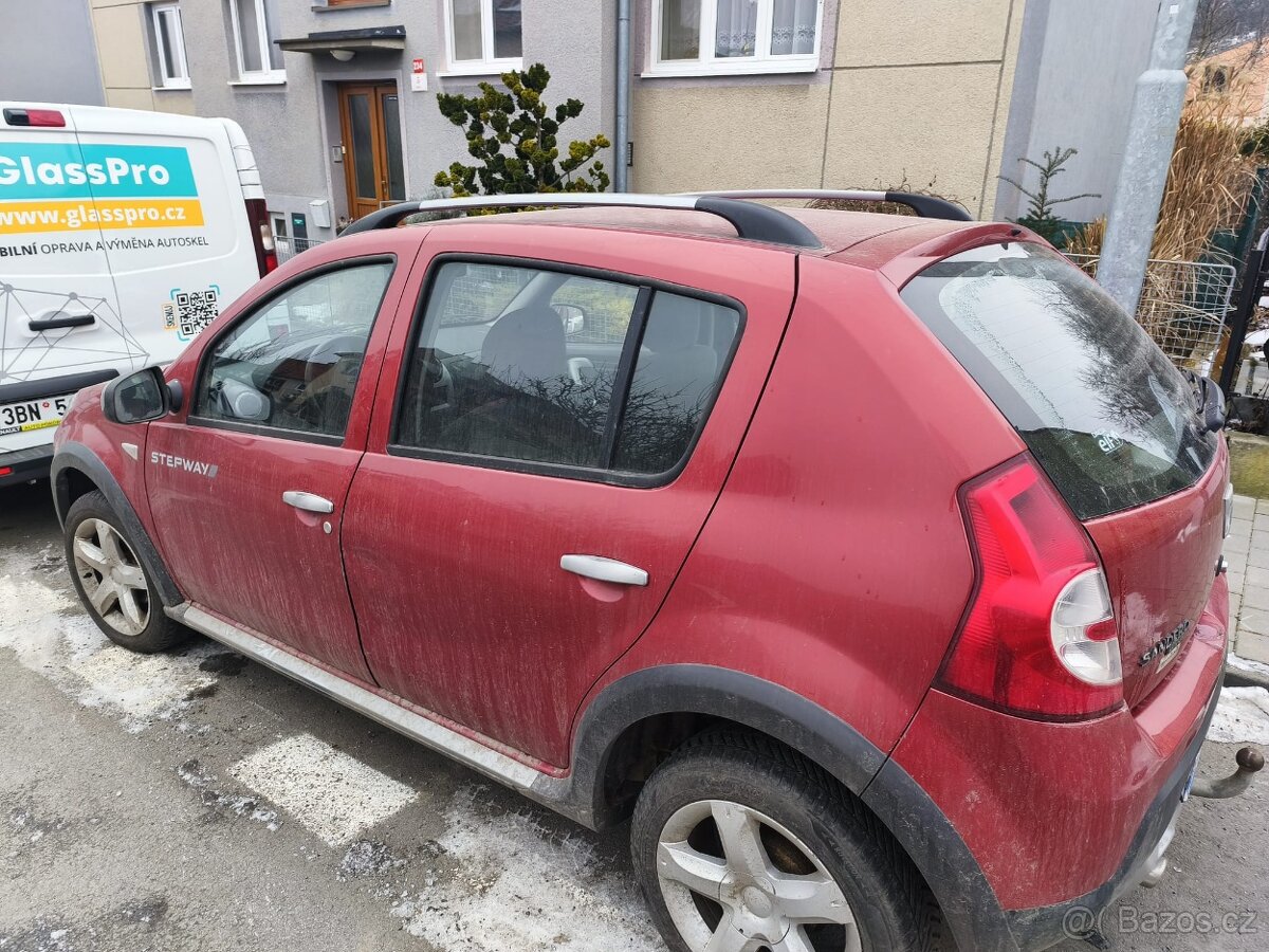 Dacia Sandero stepway 1.6 - 5
