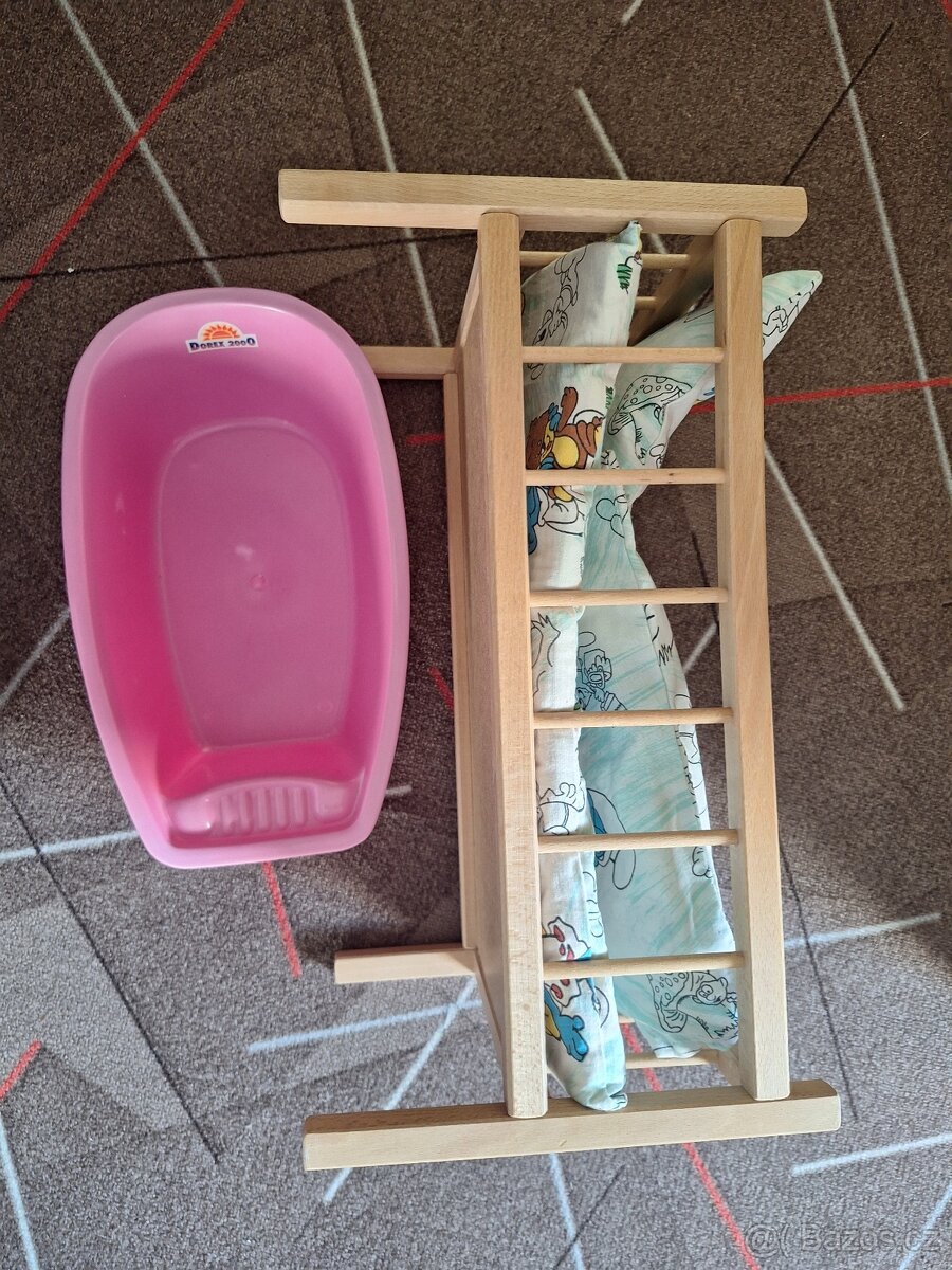 Postýlka pro panenku s peřinkou - 5