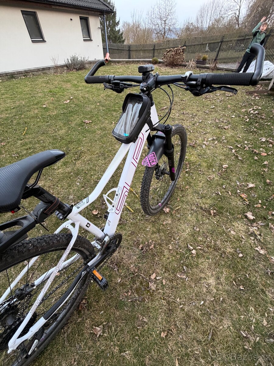 Superior XC819 W - 5