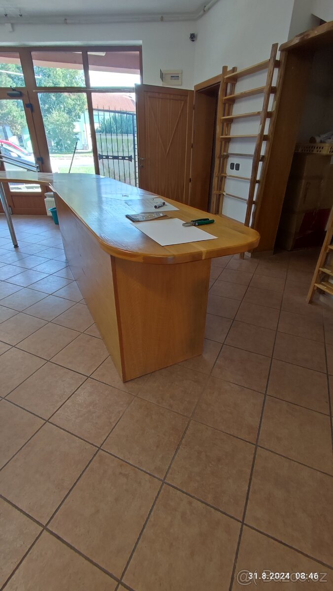 Dřevěny regál - 5