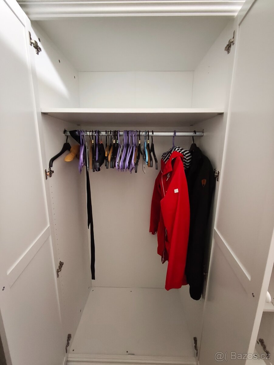 Šatní skříň - 5