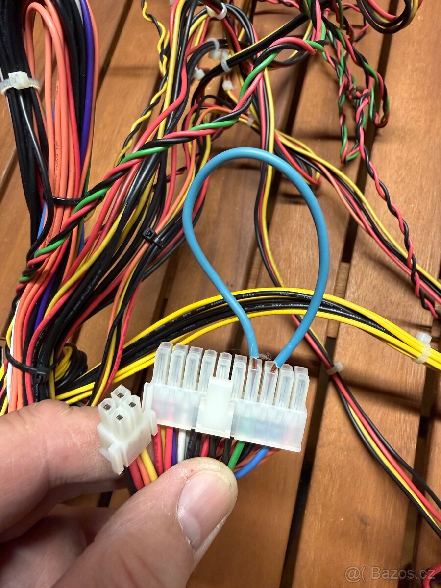 Serverový zdroj - 5