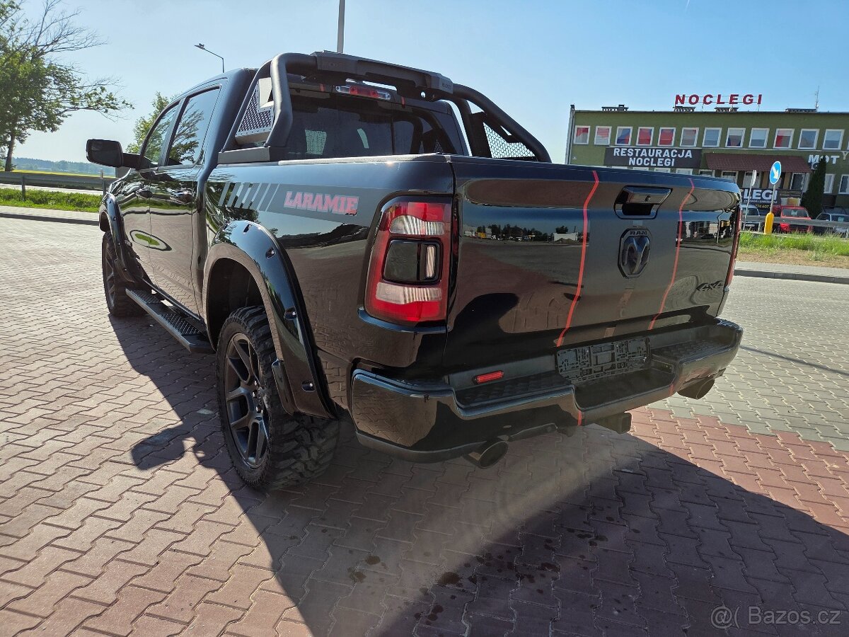 DODGE RAM V 1500 2020 5.7 HEMI 4x4 LARAMIE OFF-ROAD