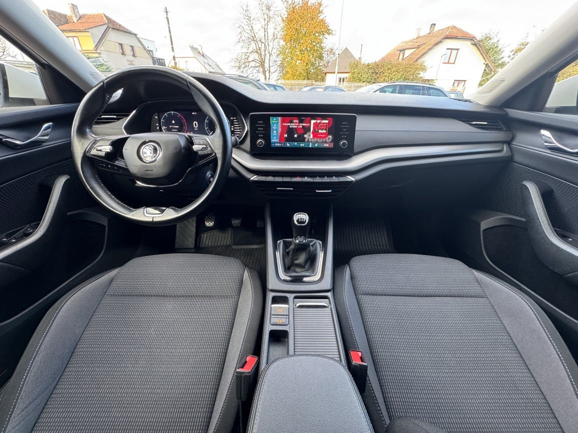 Škoda Octavia 2.0TDi Ambition Full LED Digi Klima Smartlink - 5