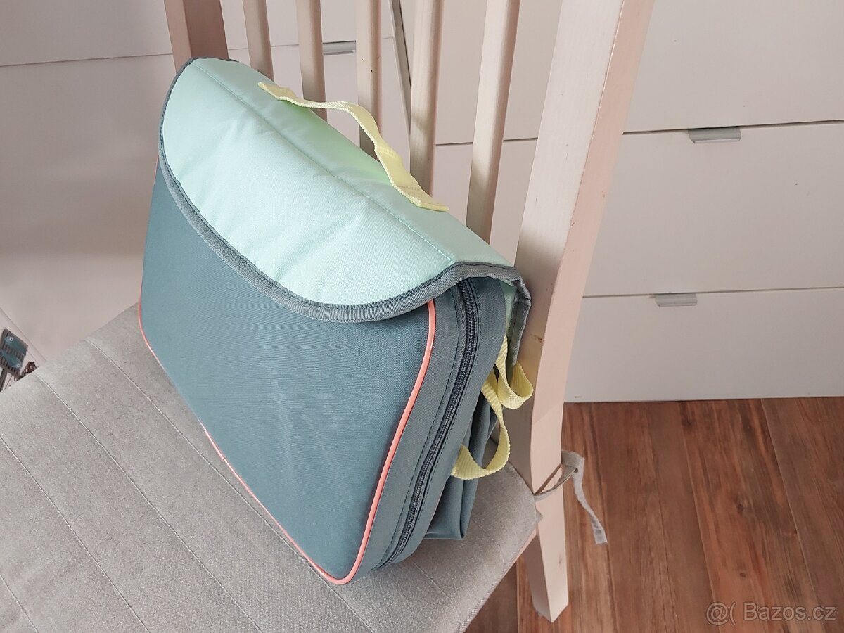 Cestovní skládací krmící židlička - 5