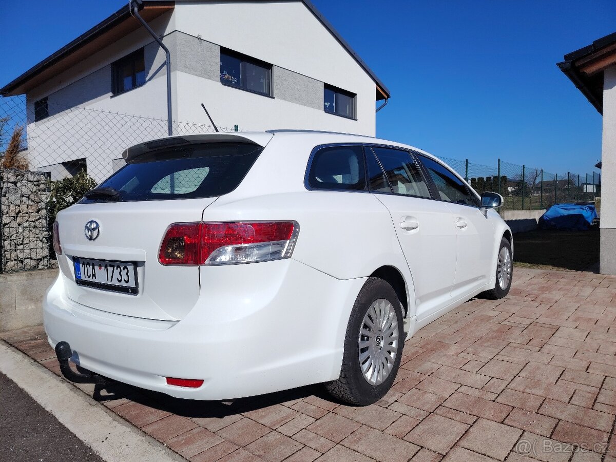 Toyota Avensis - 5