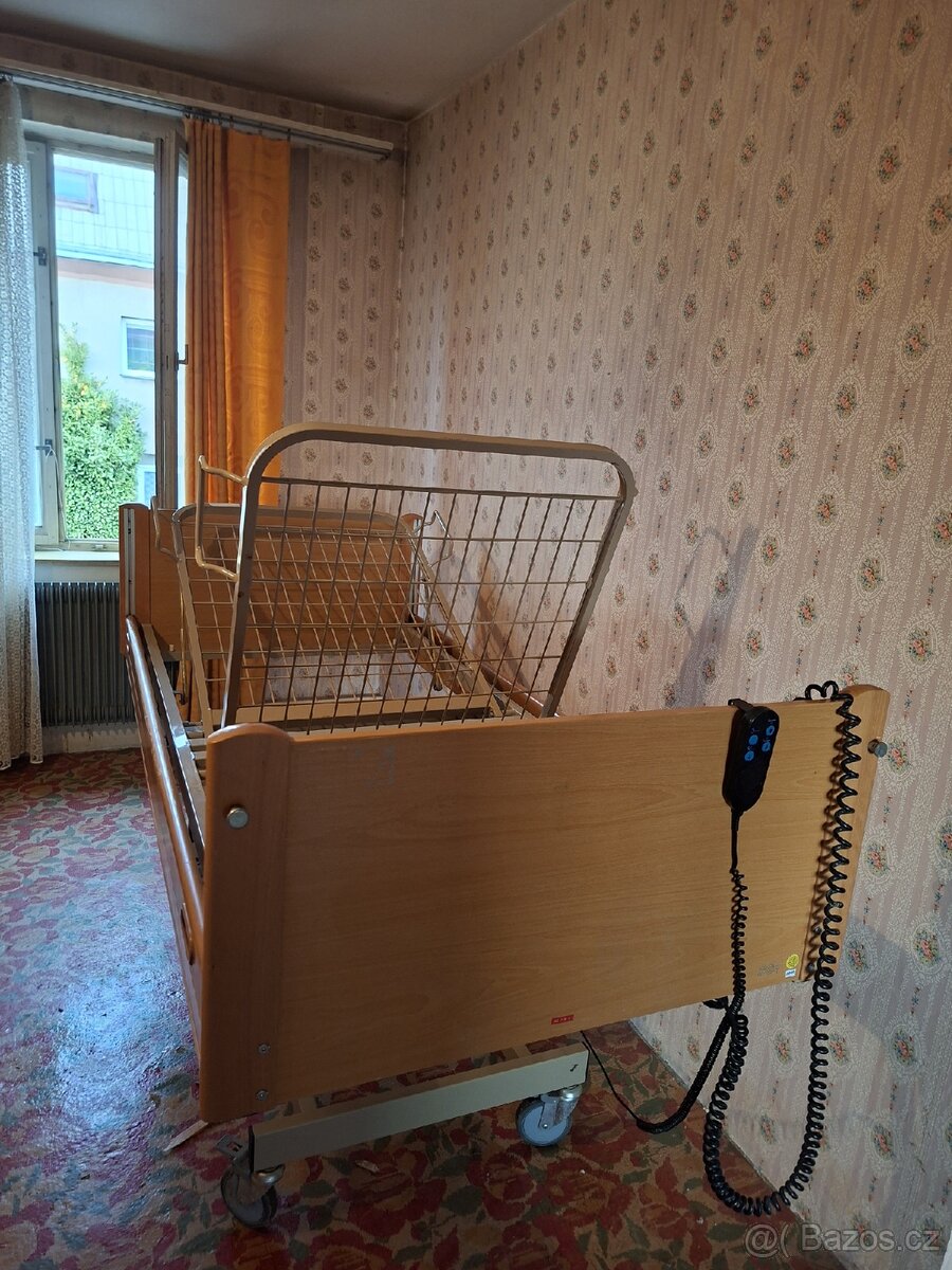 Polohovací postel - 5