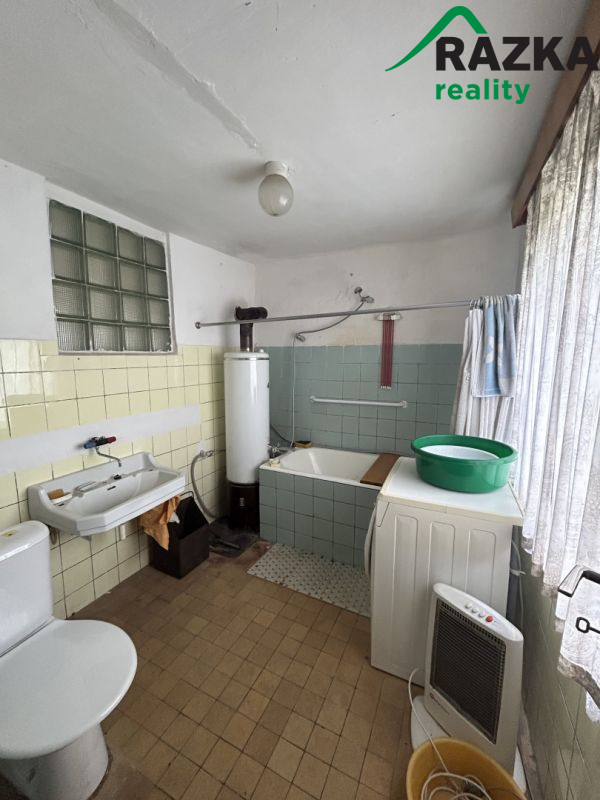 Prodej rodinného domu se zahrada a garáží -... - 5