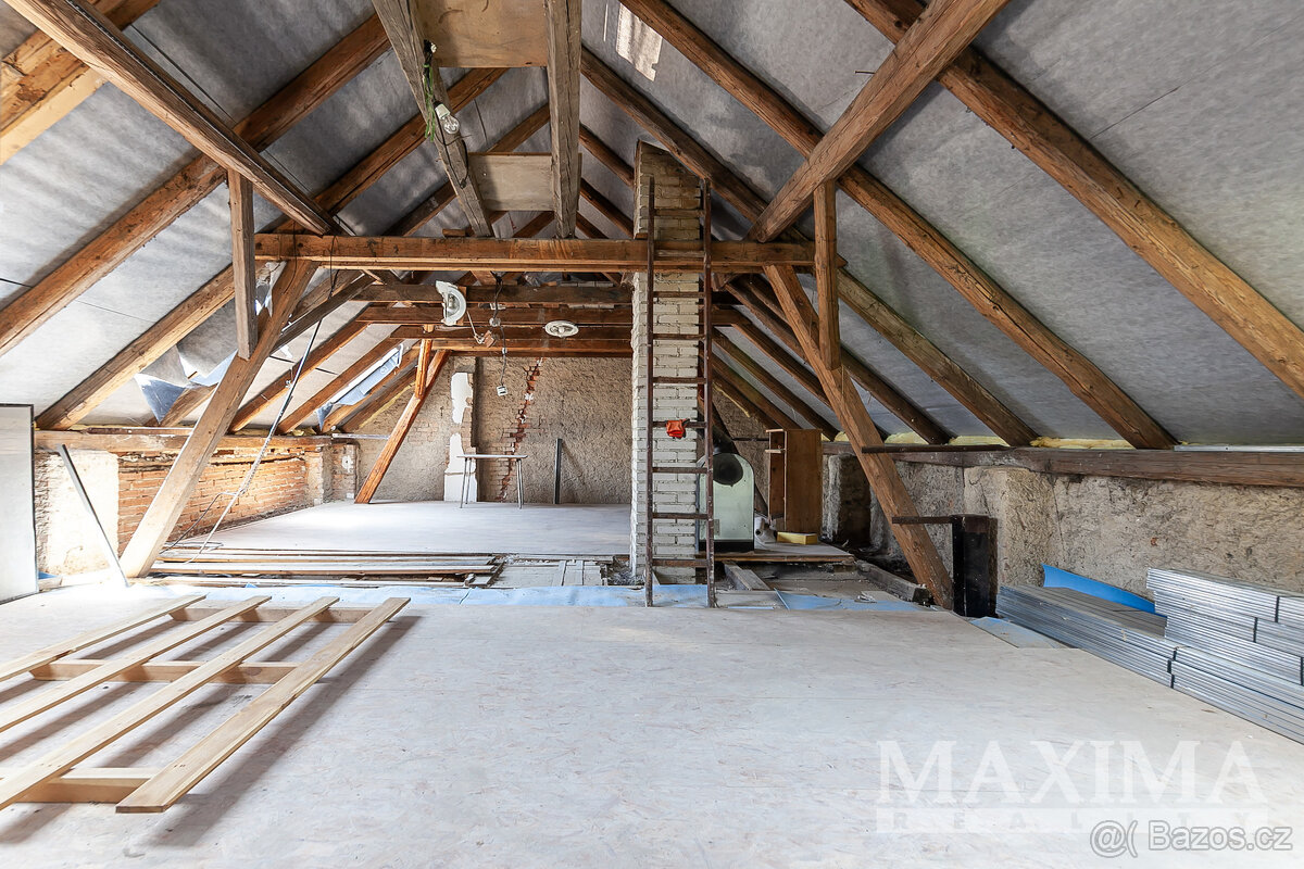 Dům 5+kk o ploše 200 m2 - Černé Voděrady, Černé Voděrady - 5