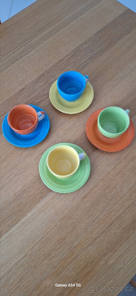 Sada veselých hrnečků. - 5