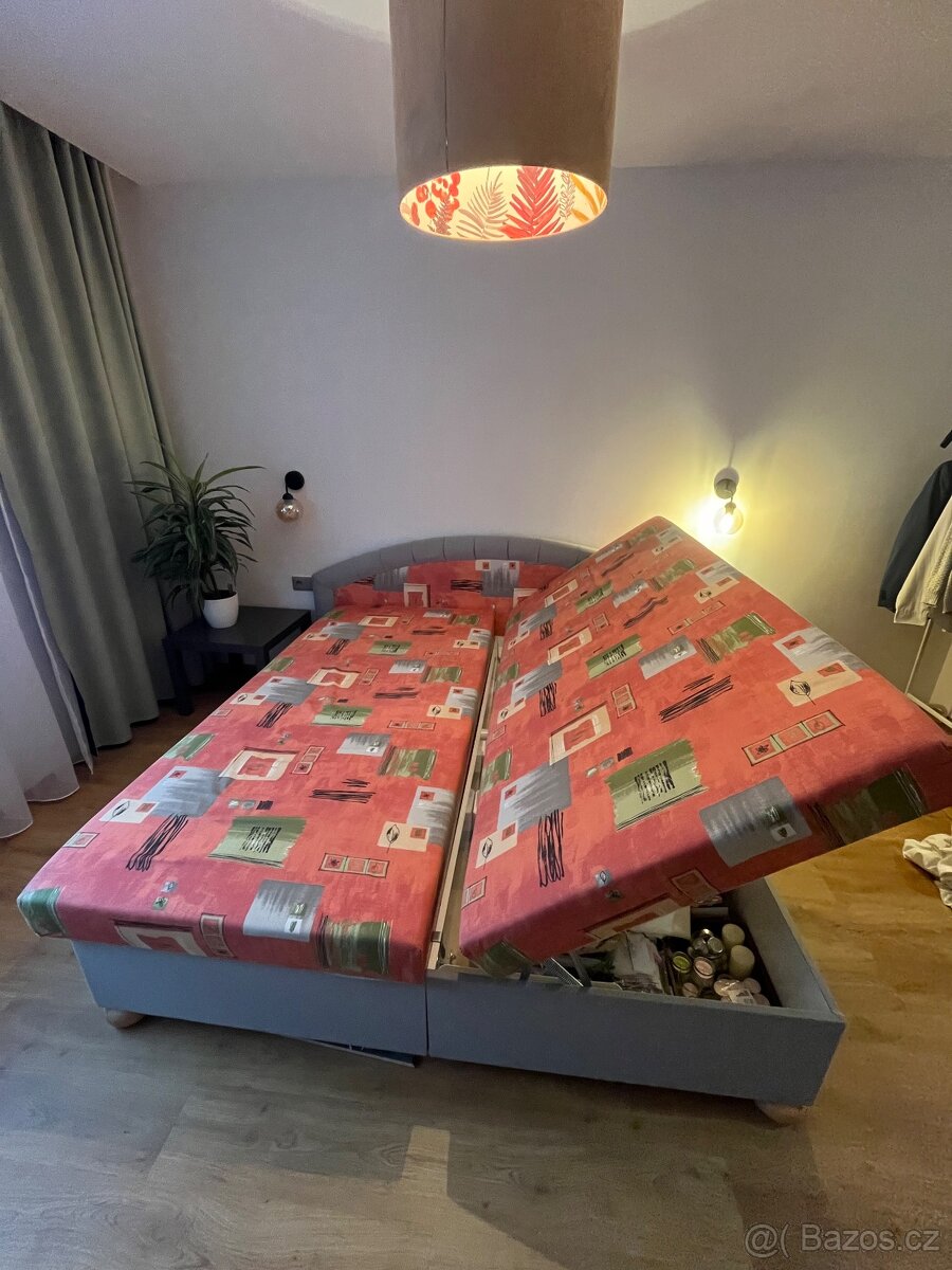 Čalouněná postel - 5