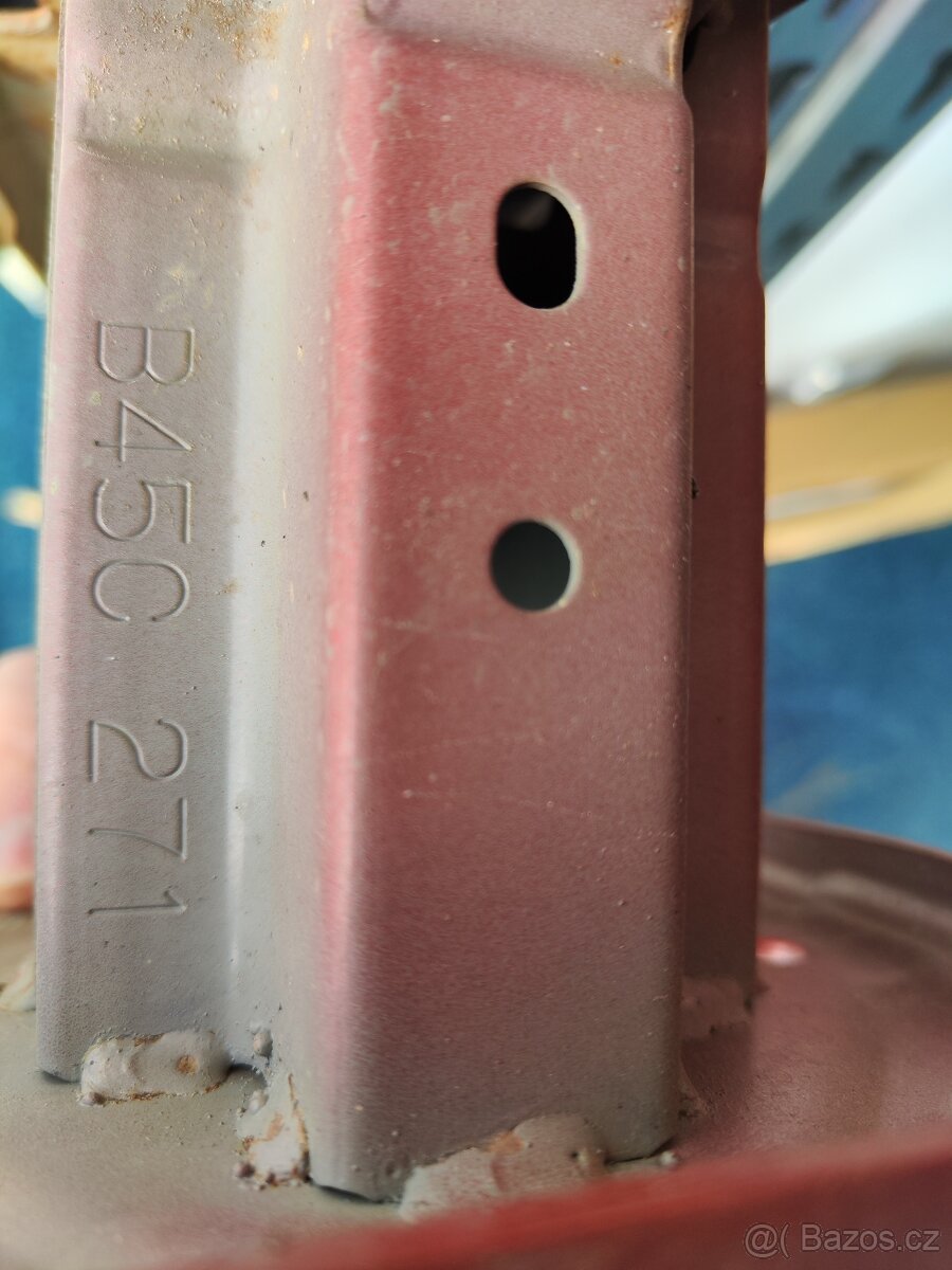 Zadní výztuha Mazda 3 BM 2014 - 5