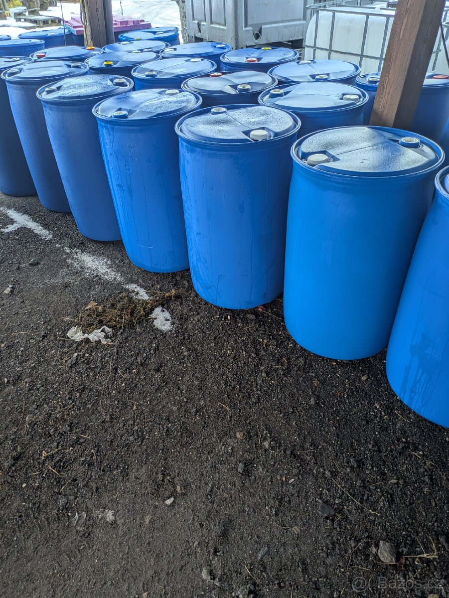 Plastové sudy 200 litrů - 5