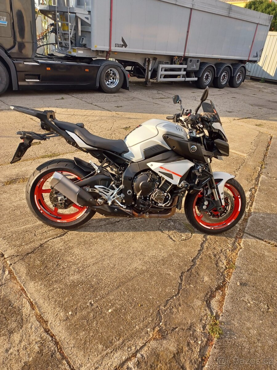Yamaha mt 10 - 5