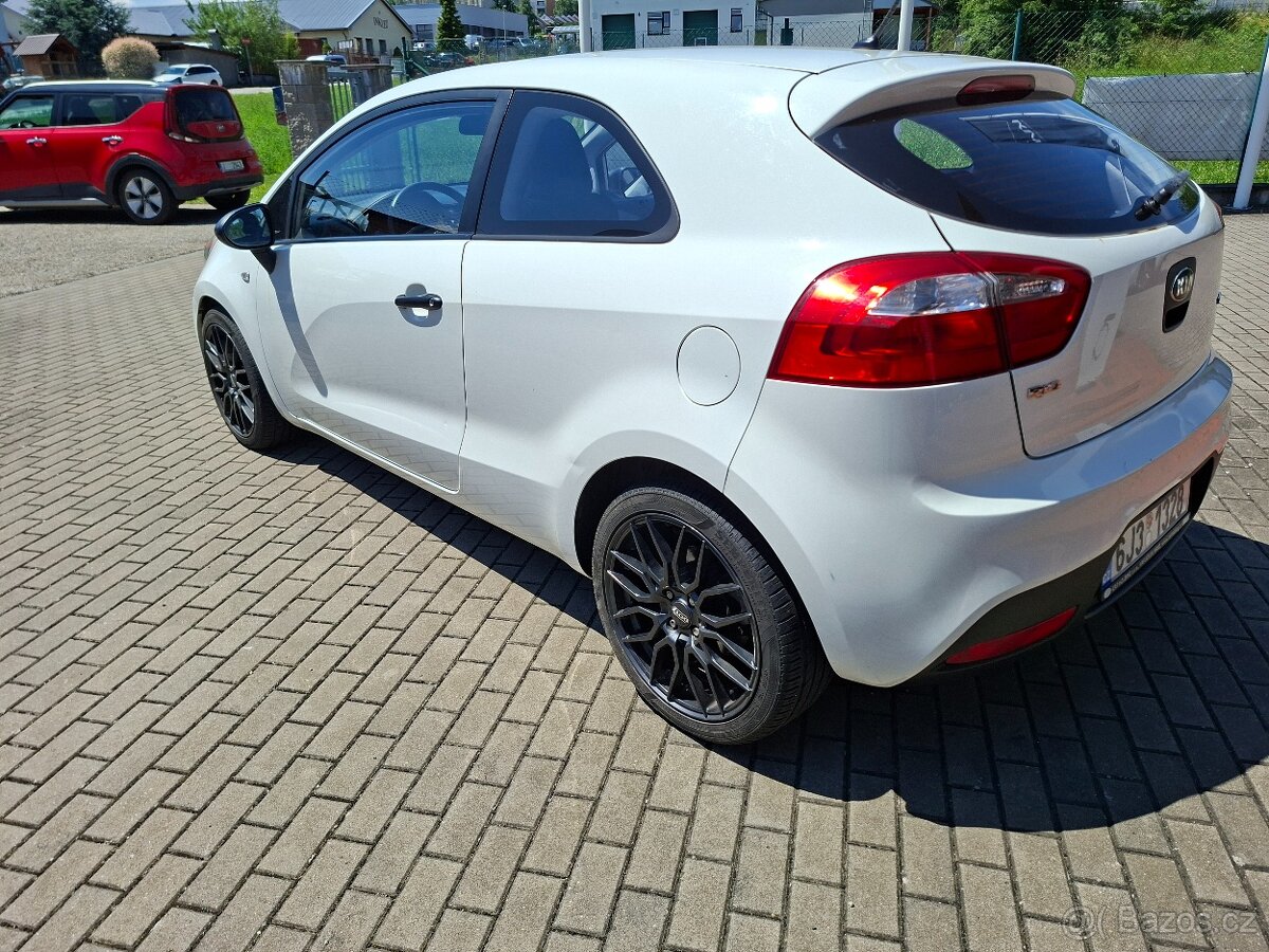 Kia Rio 1,4 CRDi - 5