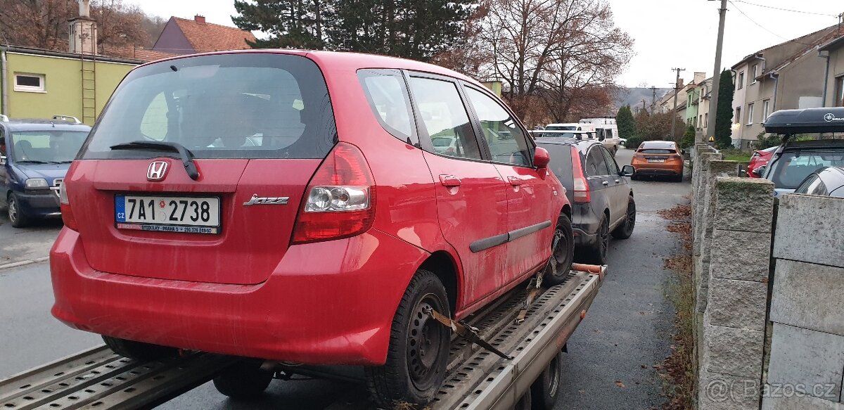 Honda jazz na náhradní díly rv. 2005 - 5