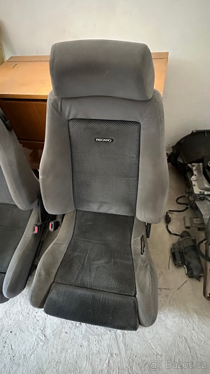 Recaro sedáky Sierra Cosworth