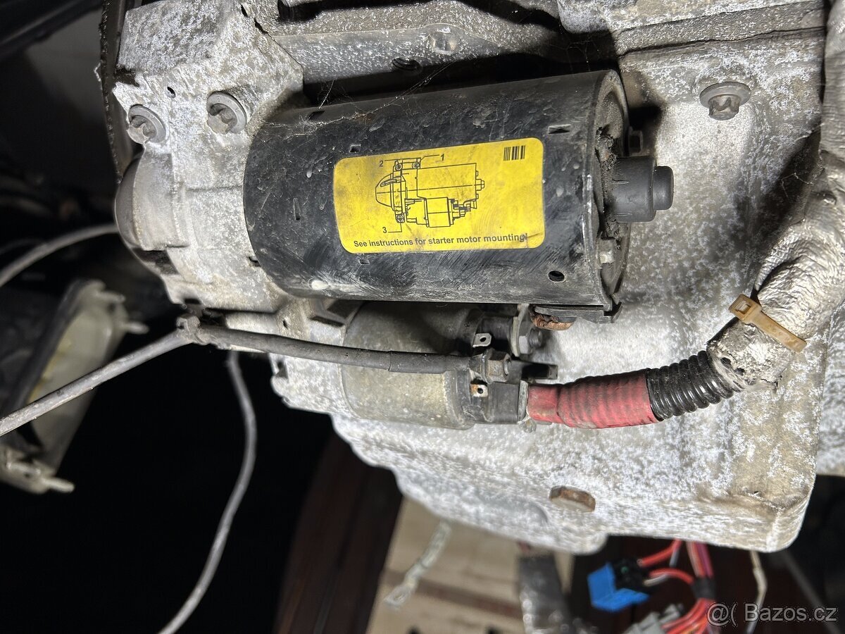 BMW E91 320D díly z motoru N47D20C - 5