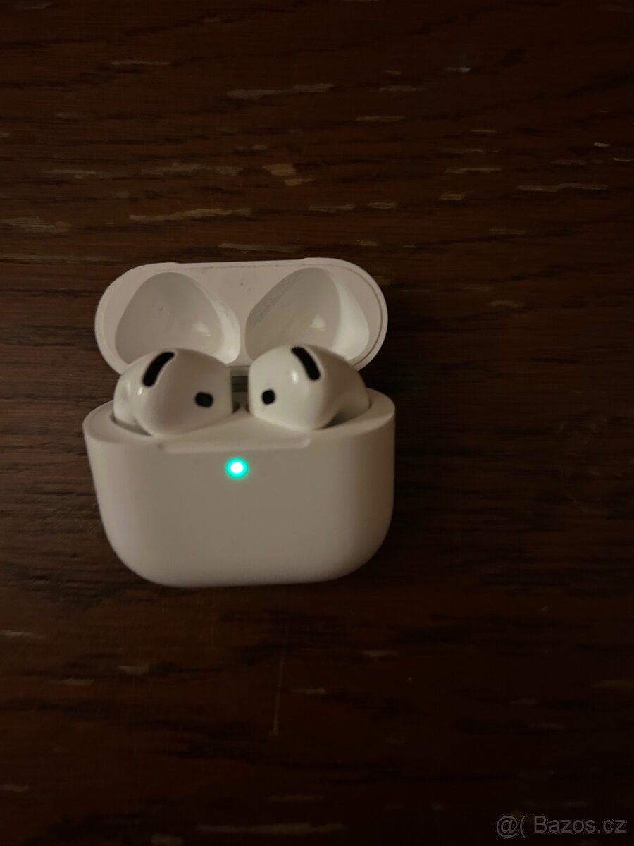 Sluchátka Apple AirPods 4 - 5