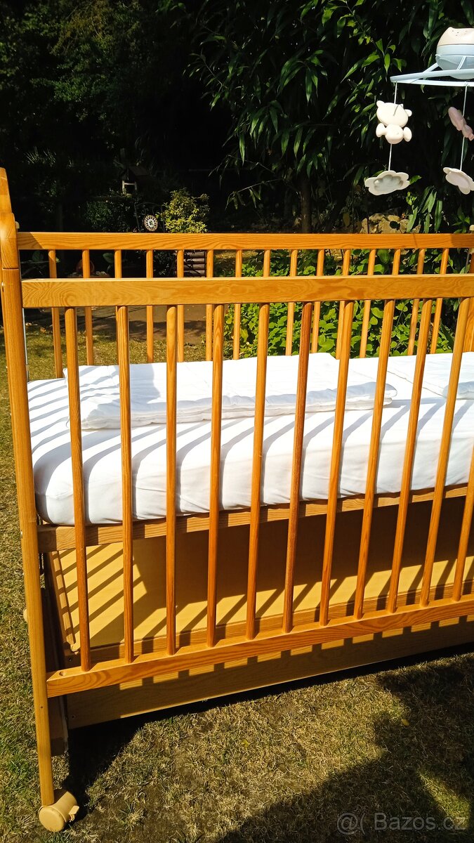 Prodám dětskou postýlku se suplikem - 5